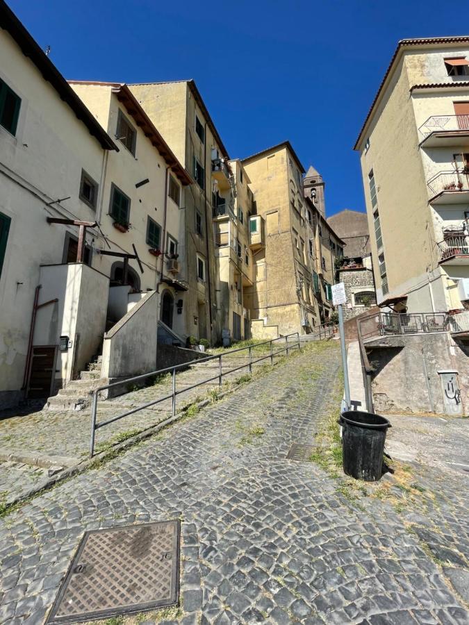 Vivere Il Borgo Sul Lago Genzano di Roma Exterior foto